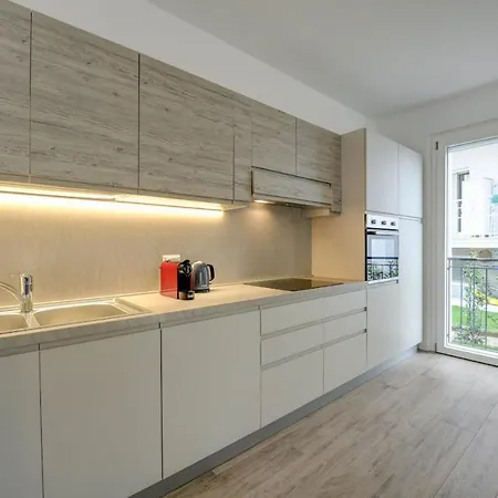 Apartment Maison Bellini 1 *