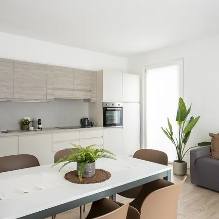 Maison Bellini 1 Apartment *